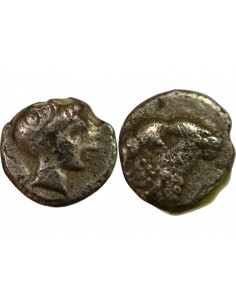 CARIE, HALICARNASSE - HEMIOBOLE ARGENT 395 / 377 AV JC 2