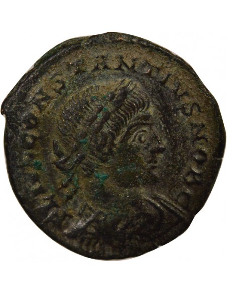 deux étendards Nummus Cuivre 332 Arles