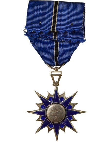 1 médaille