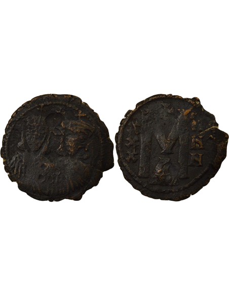 Empire Byzantin Classe III 1 follis Cuivre 732 Constantinople