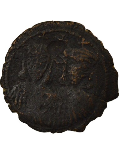 Empire Byzantin Classe III 1 follis Cuivre 732 Constantinople