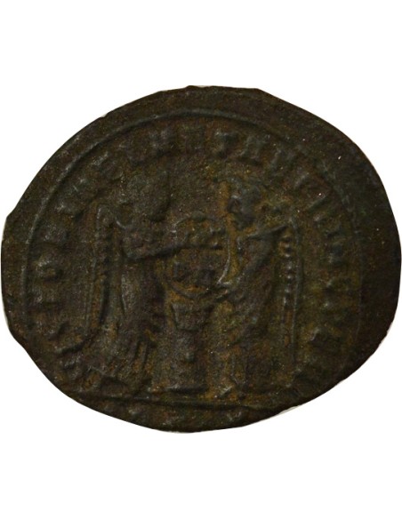Rome Empire Crispus aux Victoires 1 nummus Cuivre 318-319 Siscia