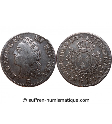 LOUIS XV﻿ - 1/2 ECU A LA VIEILLE TETE 1772 T NANTES﻿ Variété 2 sur 0﻿