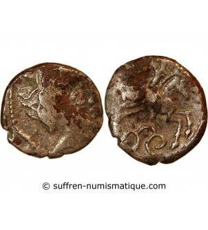 PICTONS, REGION DE POITIERS - DRACHME AU CAVALIER AILÉ