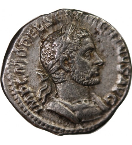 MACRIN - DENIER ARGENT 217 ROME